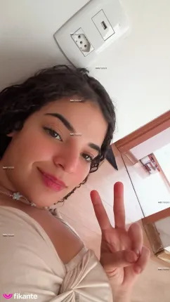 Carla - foto no feed de Jaraguá