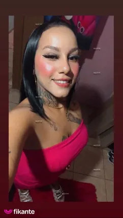 Katerine Alves - foto no feed de Santos