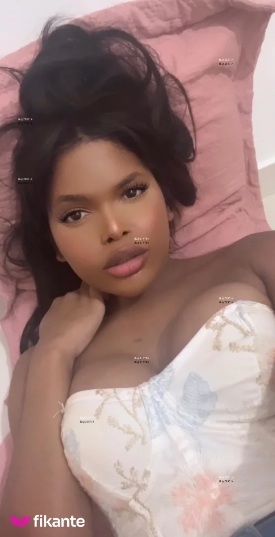 Rakelly baker - foto no feed de Imperatriz