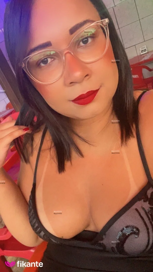 Monique - foto no feed de Nova Crixás