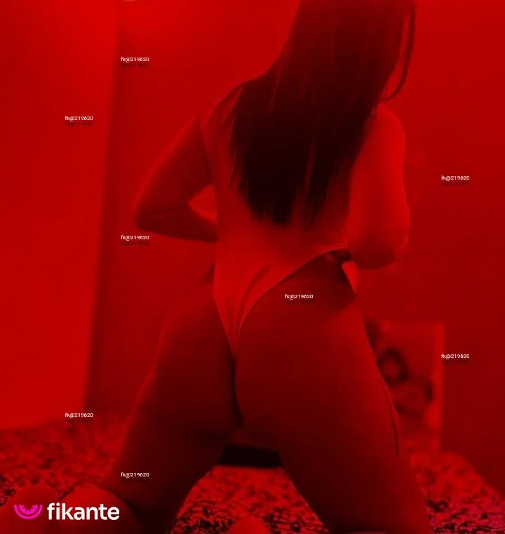 Foto profissional de Luara moreninha
