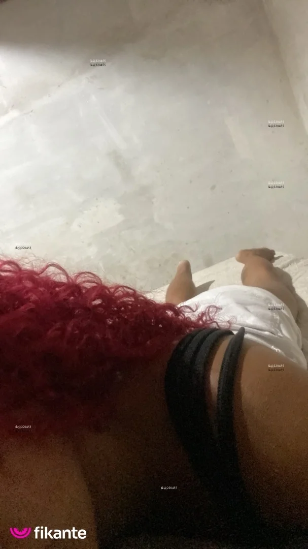 Mary Vasconcelos - foto no feed de Tailândia