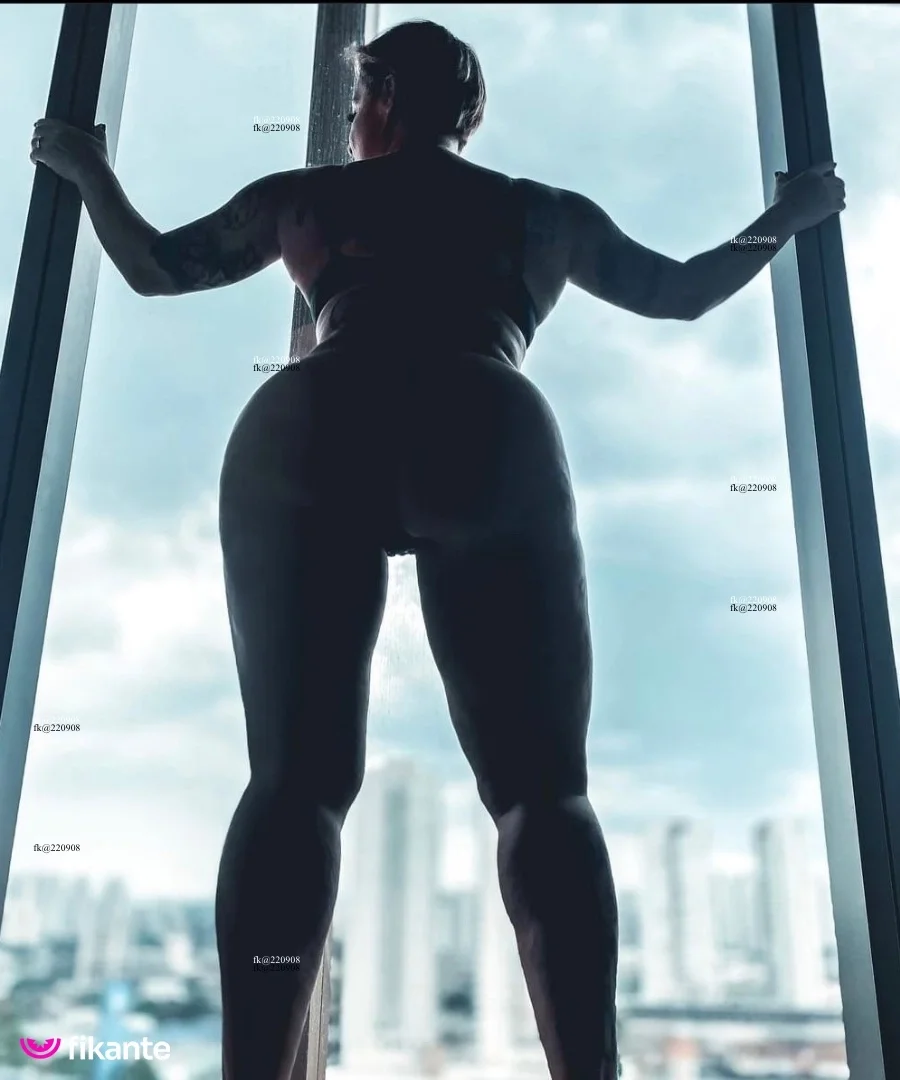 Fernanda Bittencourt — garota de programa virtual