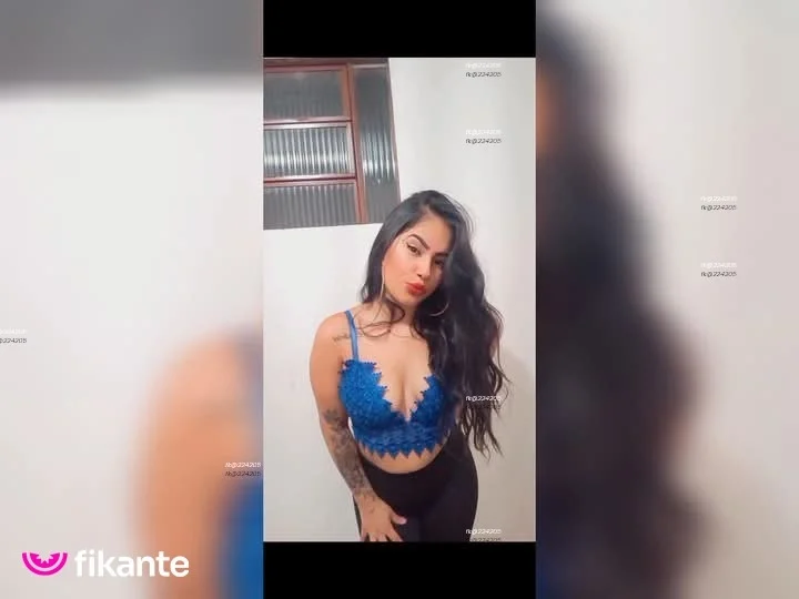 Carolzinha - foto no feed de Guarapuava