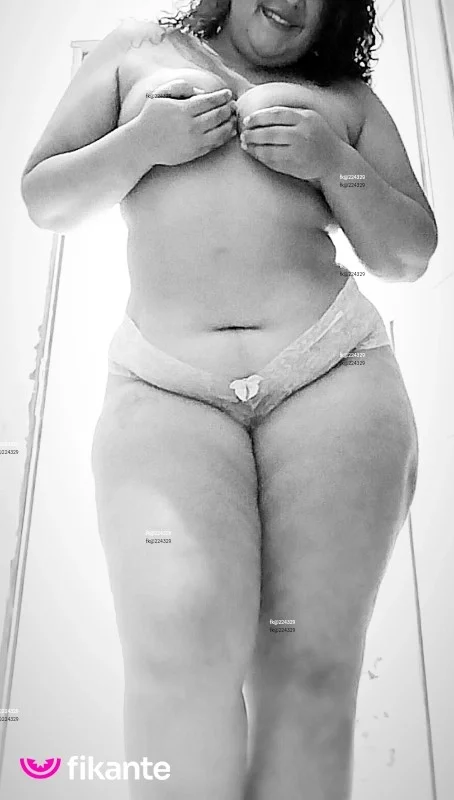 Foto profissional de Agatha