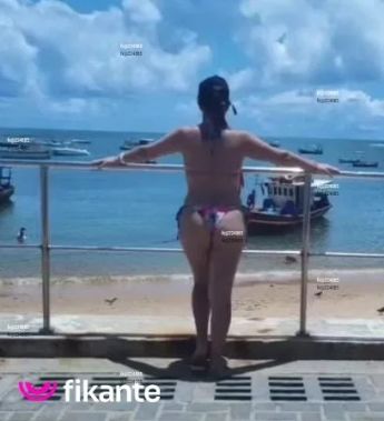 Bia Safadinha - foto no feed de sexo virtual