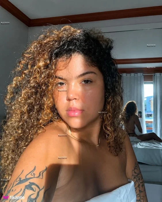 Foto profissional de Yas