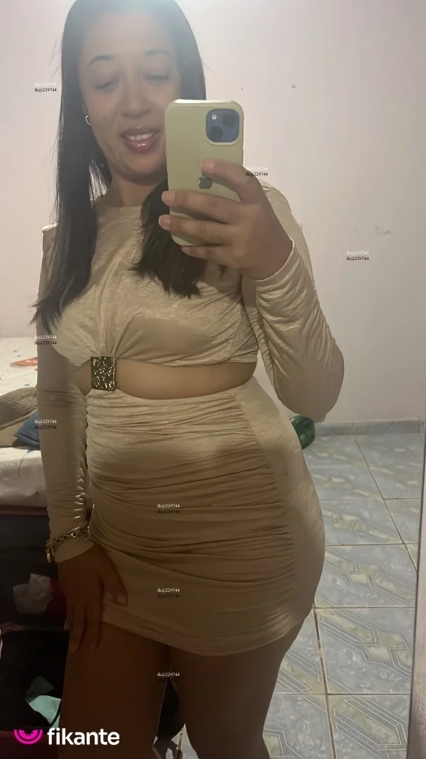 Juliana Martins - foto no feed de Poxoréu