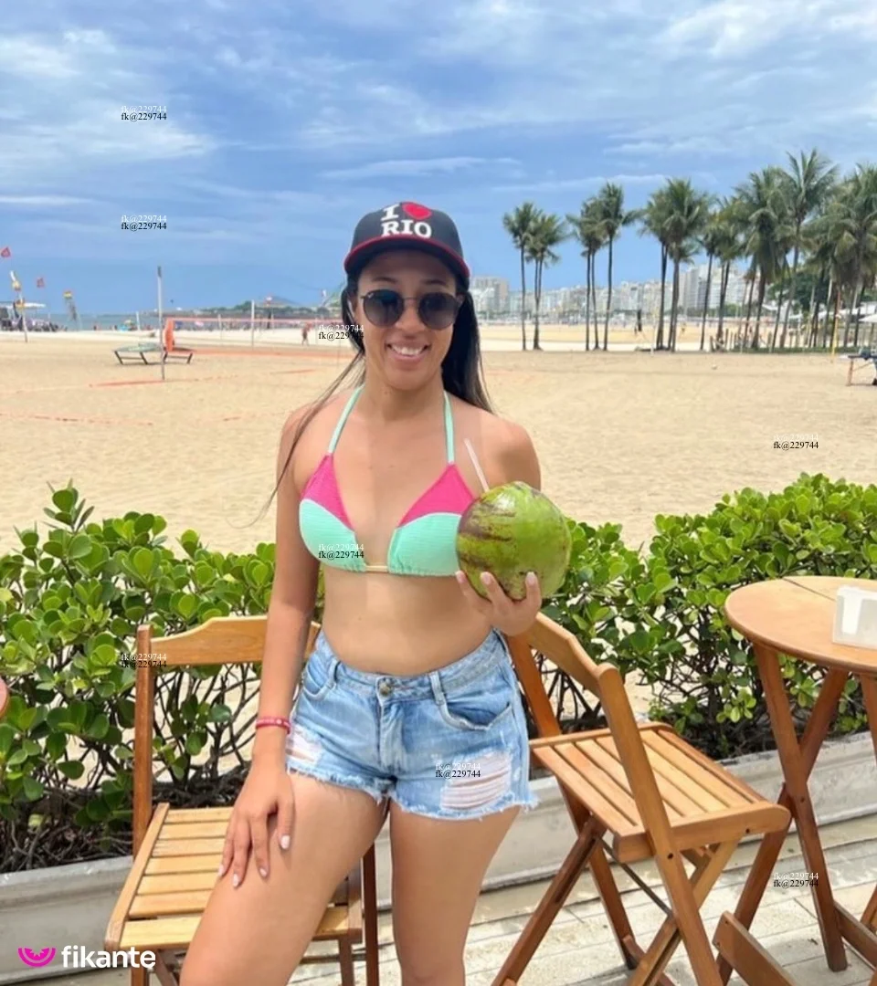 Juliana Martins - foto no feed de Poxoréu