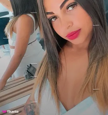 Loira Jane - foto no feed de Caxias