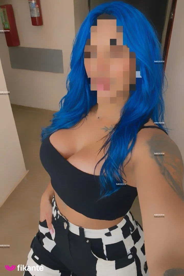 Valentina Fernandes - foto no feed de sexo virtual