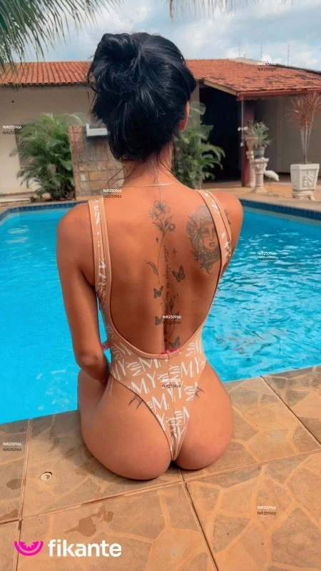 Amélia — garota de programa em Itaberaí