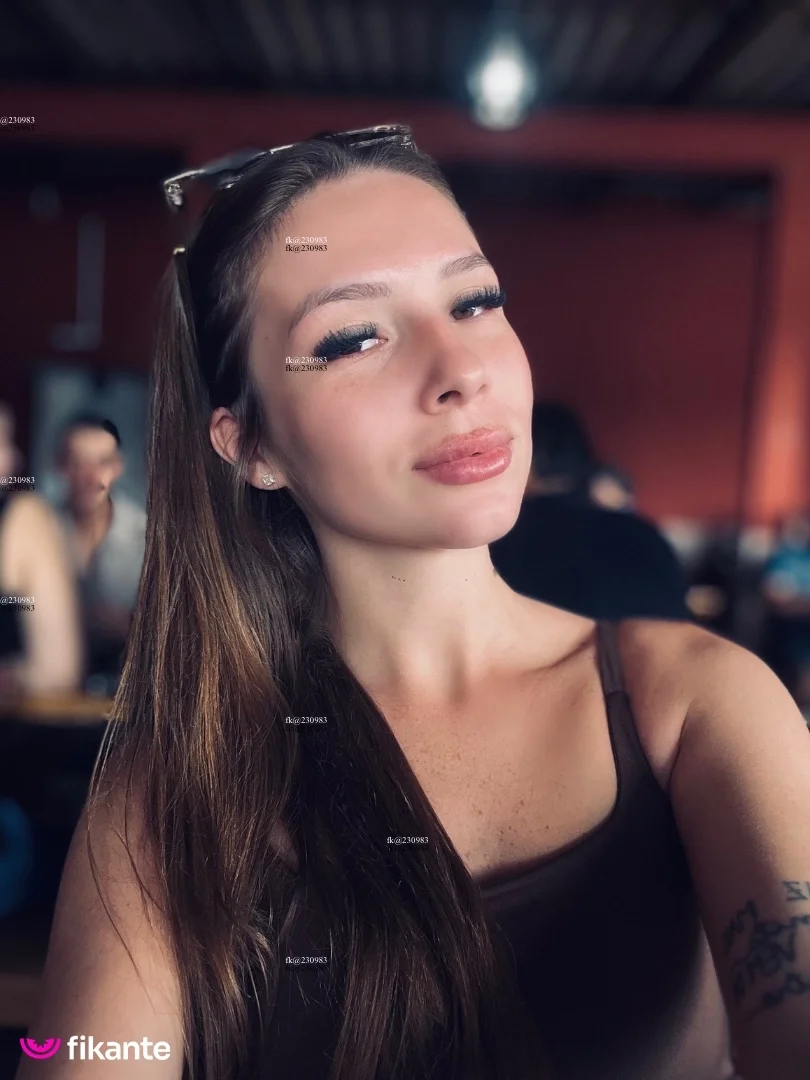 Lezinha - foto no feed de sexo virtual