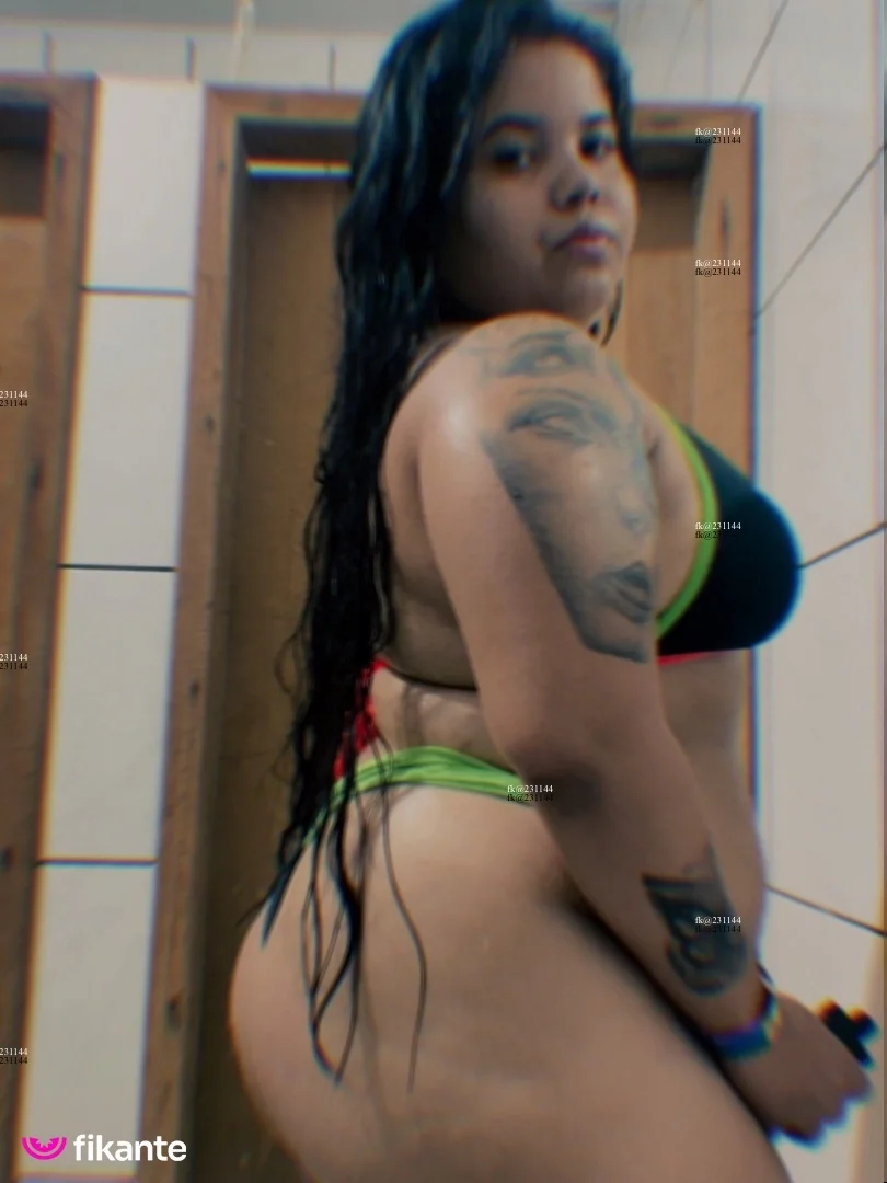 Jessica - foto no feed de sexo virtual