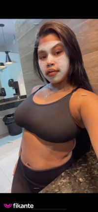 Livia - foto no feed de sexo virtual