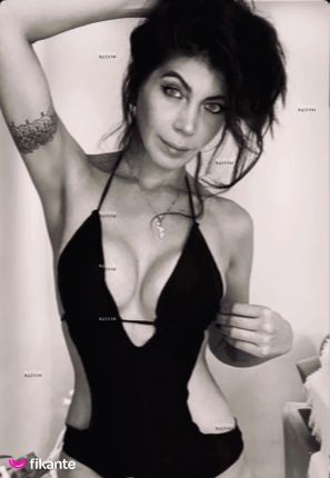Cléo Ferrari - foto no feed de sexo virtual
