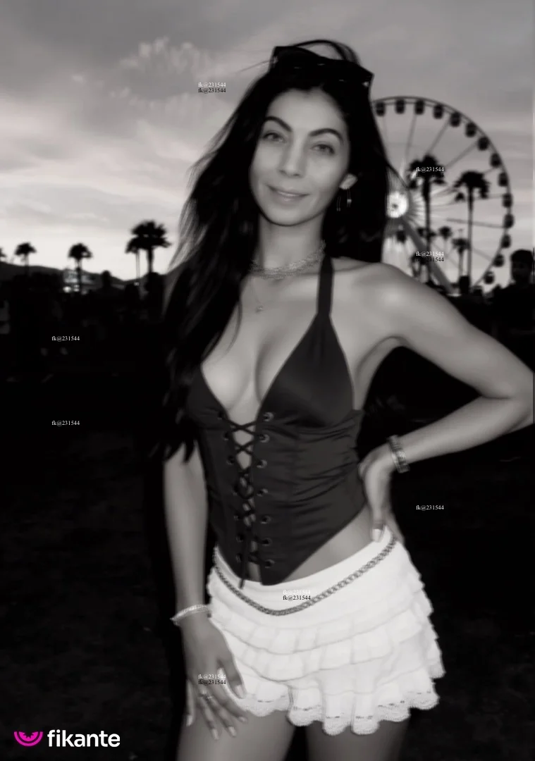 Cléo Ferrari - foto no feed de sexo virtual