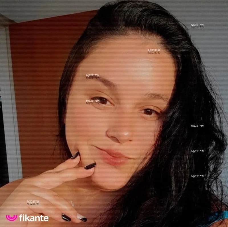 Foto profissional de Mariana, acompanhante em São Miguel do Araguaia, GO