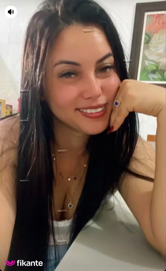 Bruna Gonçalves - foto no feed de Catalão