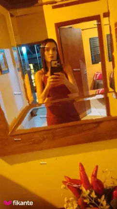 Jhenefer - foto no feed de São Simão