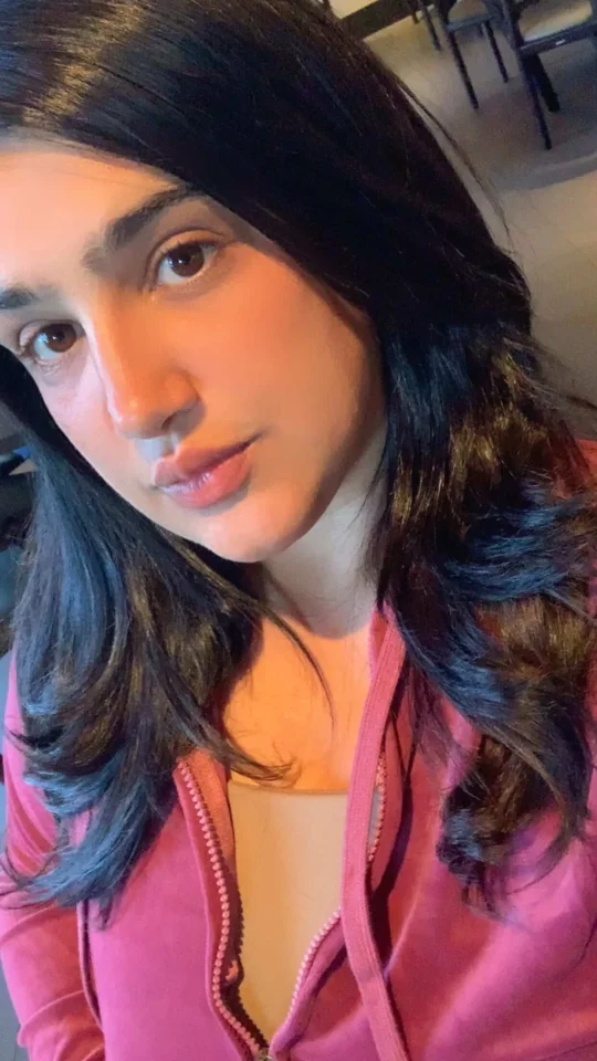 Ana Caroline — garota de programa virtual