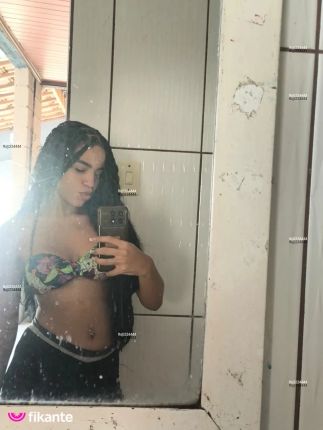 Juju - foto no feed de sexo virtual