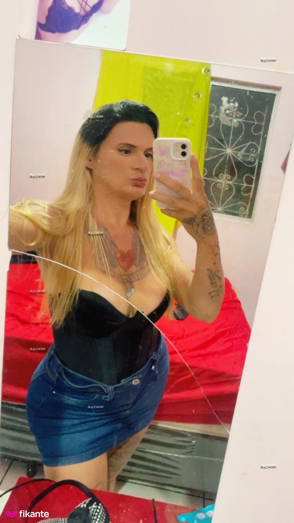 Foto profissional de Loirinha gostosa