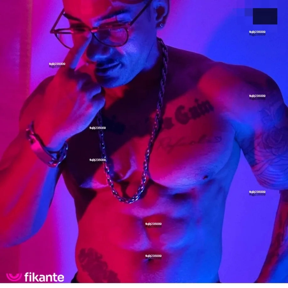Caio Borges - foto no feed de sexo virtual