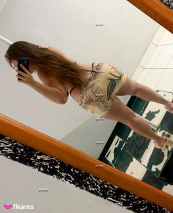 Carol Melado - foto no feed de sexo virtual