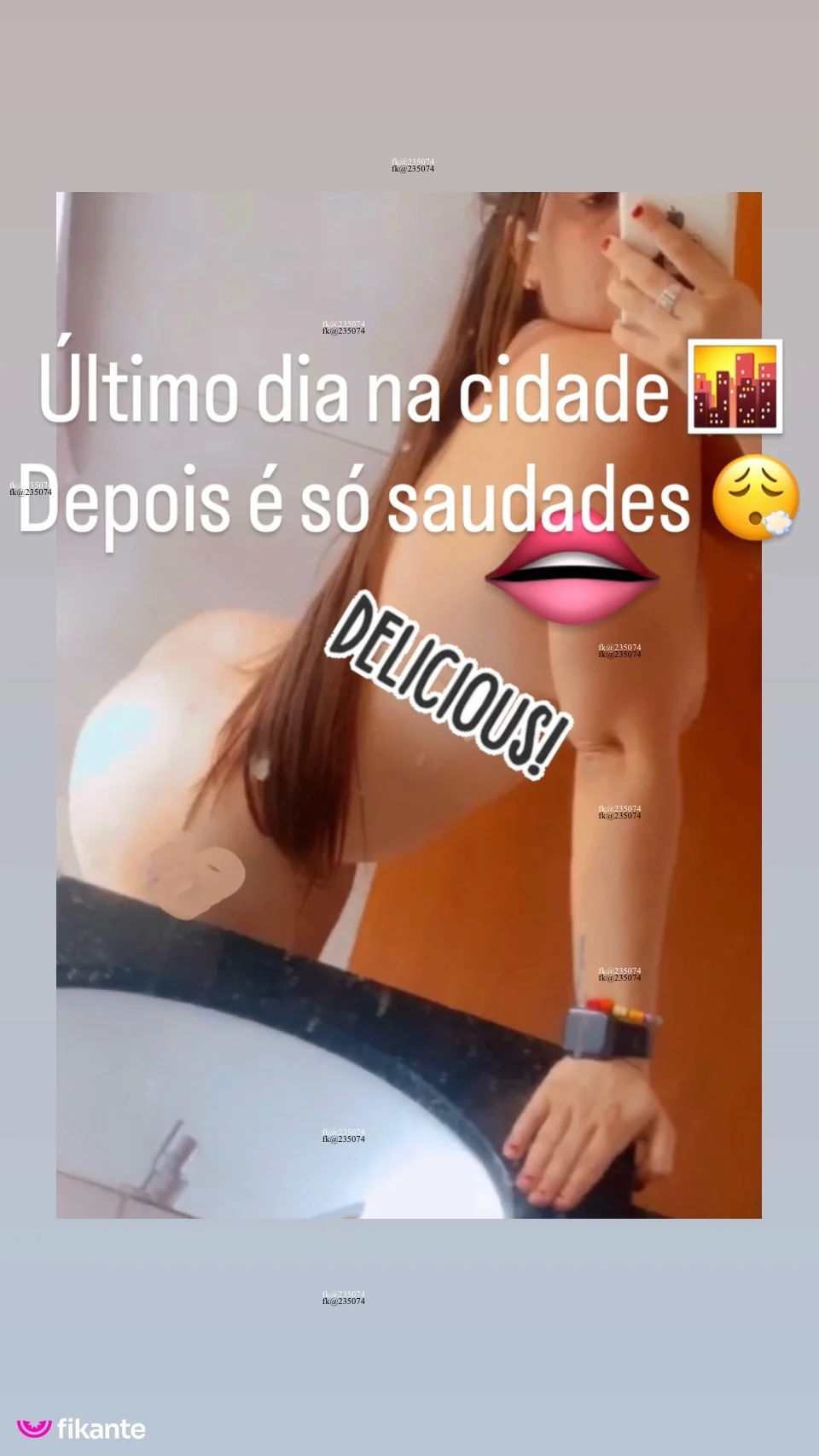 Carol Melado — garota de programa virtual