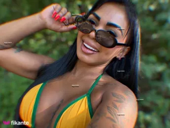 Carol - foto no feed de Uberlândia