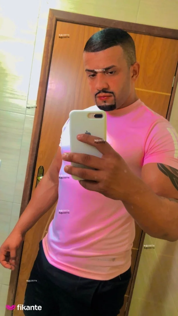 Matheus martins - foto no feed de sexo virtual
