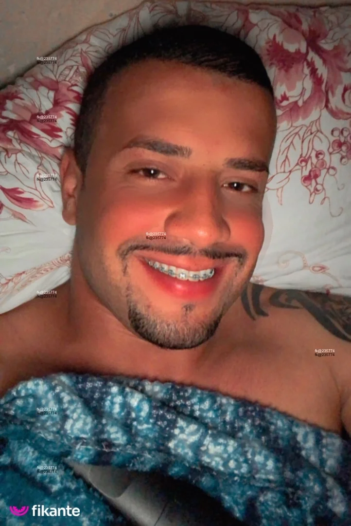 Matheus martins - foto no feed de sexo virtual