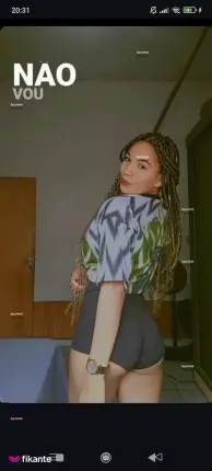 Aline Barreiros - foto no feed de Goiânia
