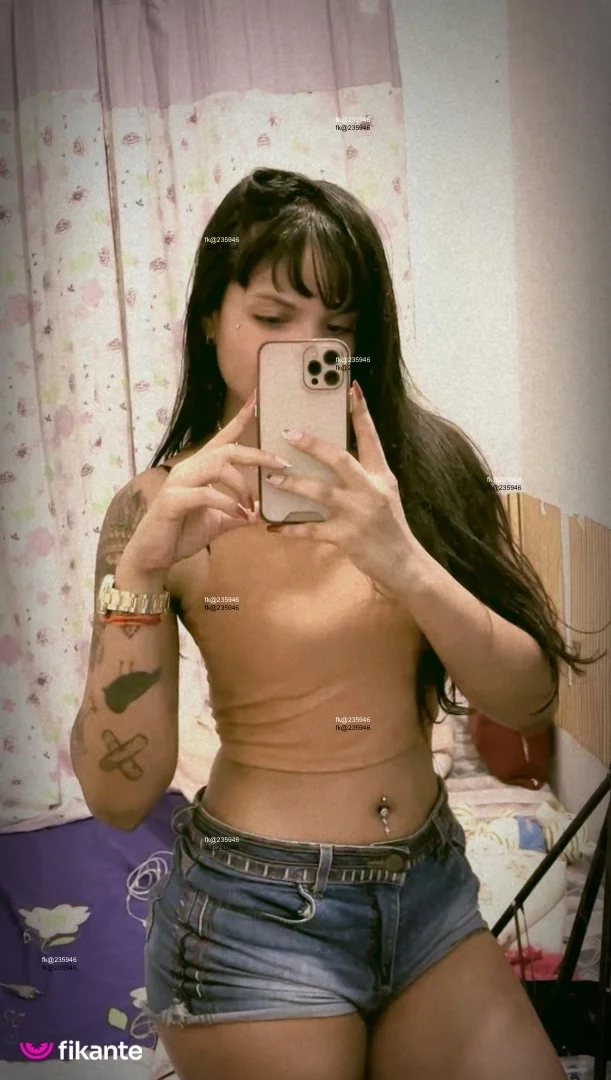 Iza Santinni - foto no feed de sexo virtual