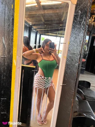 Renata vilhena - foto no feed de Redenção