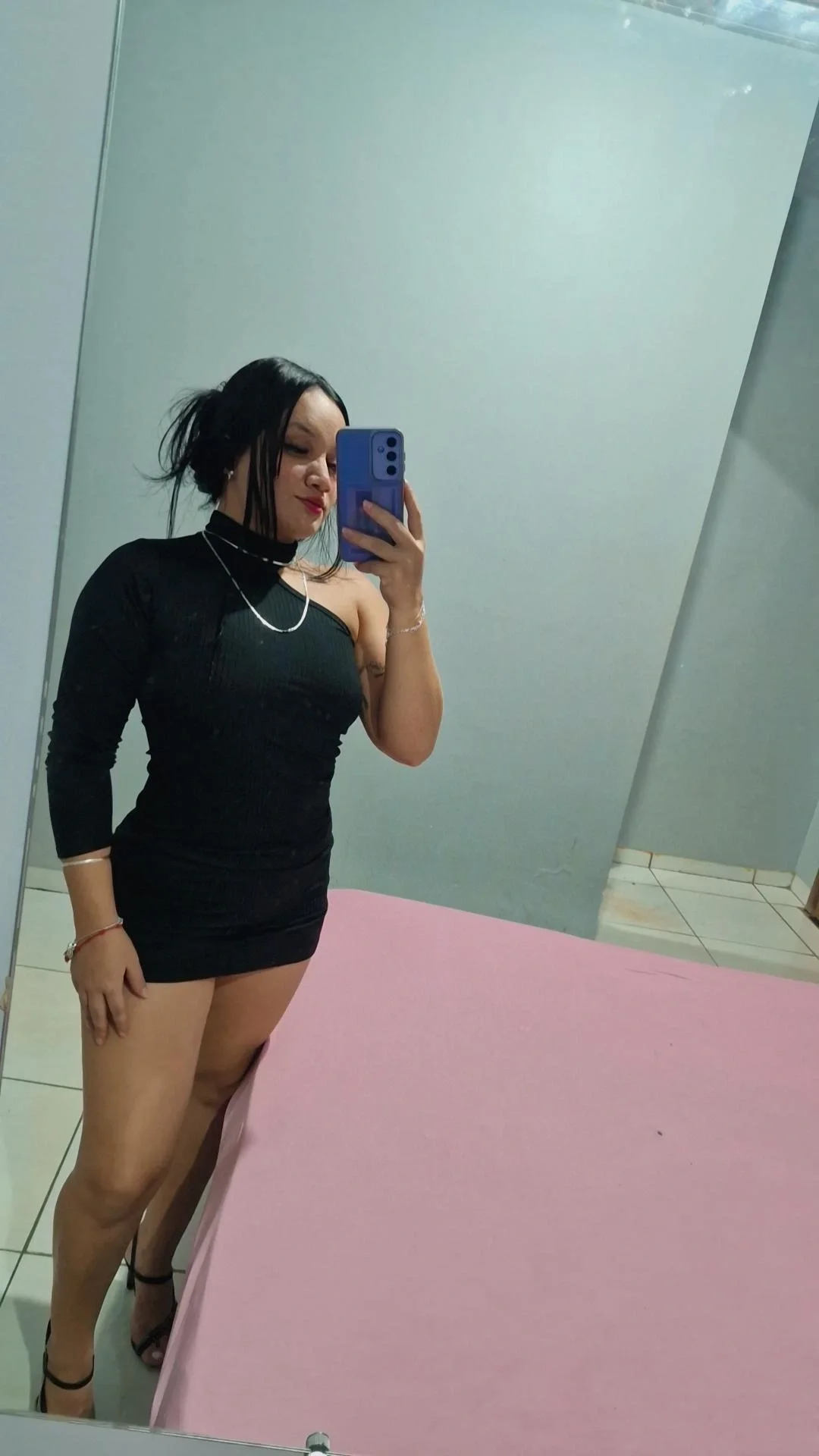 Foto profissional de Thays