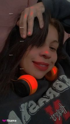 Yuzi Felícia - foto no feed de Nova Serrana
