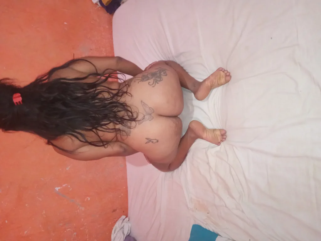 Foto profissional de Baianinha boca de veludo