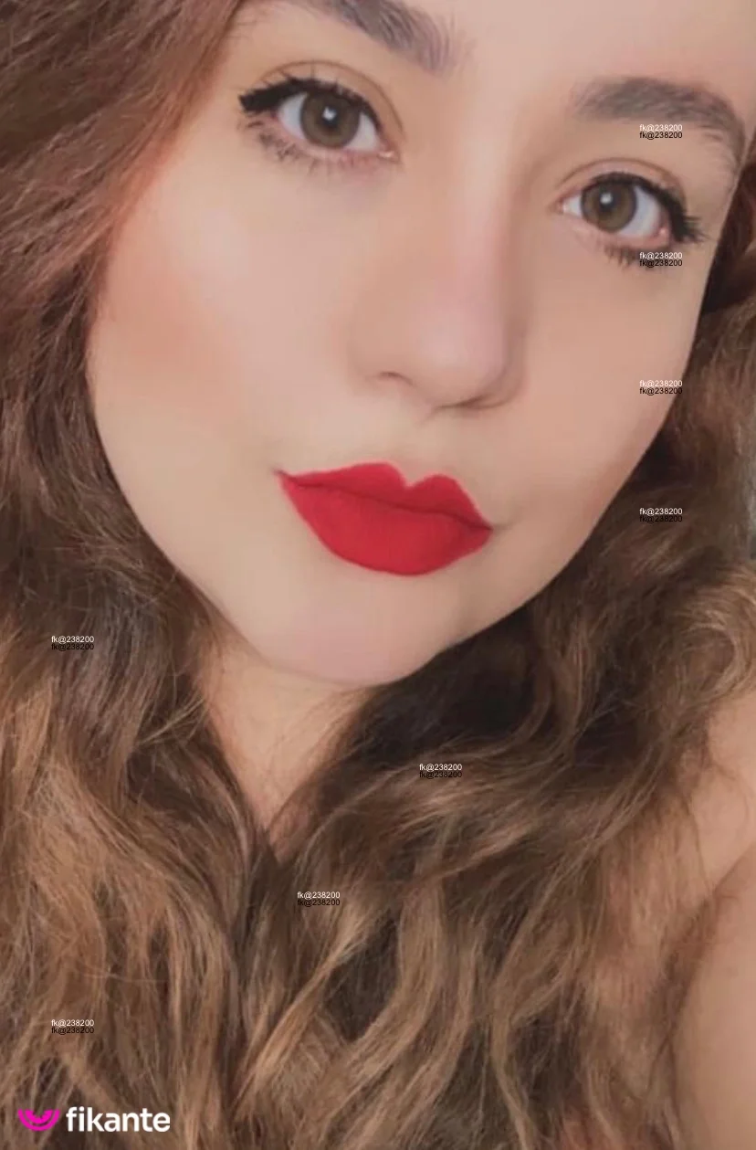 Paolla dos Peitoes - foto no feed de sexo virtual