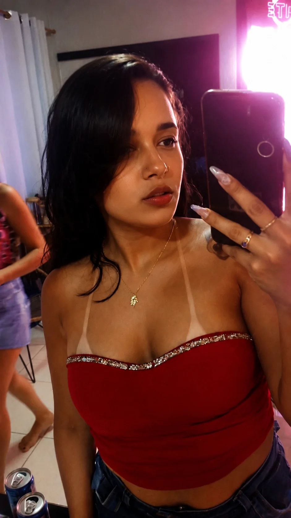 Brenda Isabela — garota de programa em Iporá