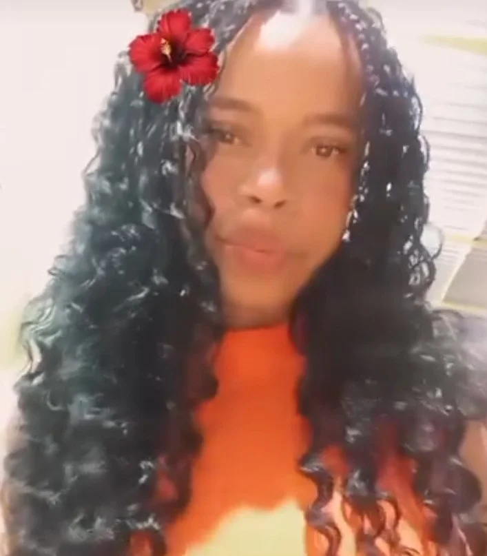 Gisely — garota de programa em Santa Maria da Vitória