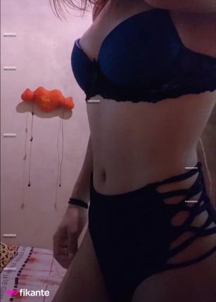 Bárbara Vasconselos - foto no feed de Divino
