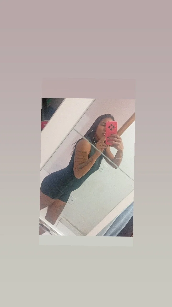 Mana — garota de programa em Joinville