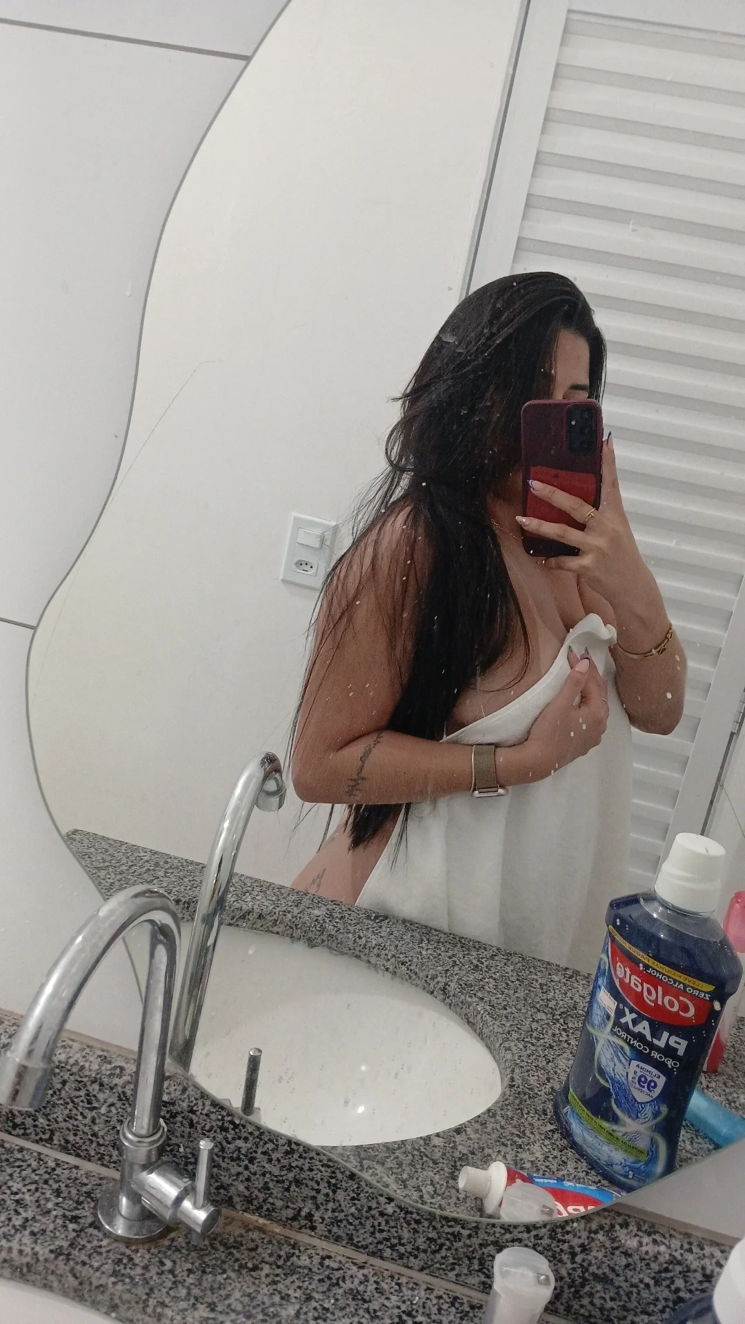Melissa — garota de programa em Santana do Araguaia