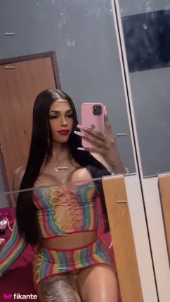 Magrinha Dotada - foto no feed de sexo virtual