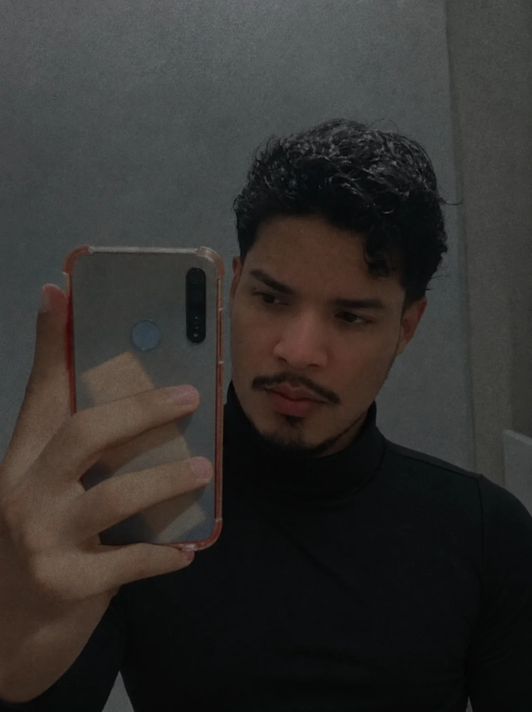 Foto profissional de Mascarado