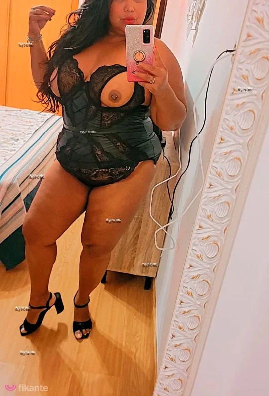 Foto de Livia princesa do anal completou: Olá meus amores estou disponível aproveite porque estou essa semana por aqui vamos ter um prazer receber vocês vim um sexo oral molhadinho bem gostoso