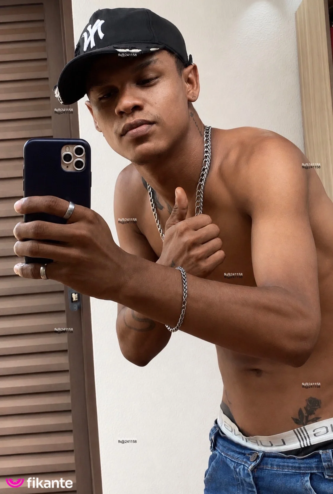 Henrry - foto no feed de sexo virtual