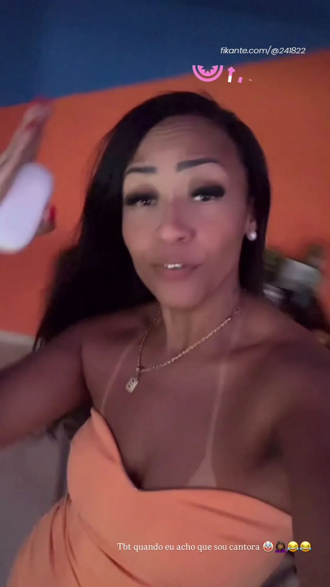 Prévia do vídeo de Vivi Lopes: As pernoites são bem animadas . 🔥